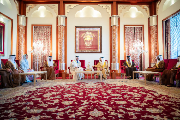 Bahrain's King Welcomes Abdullah bin Zayed