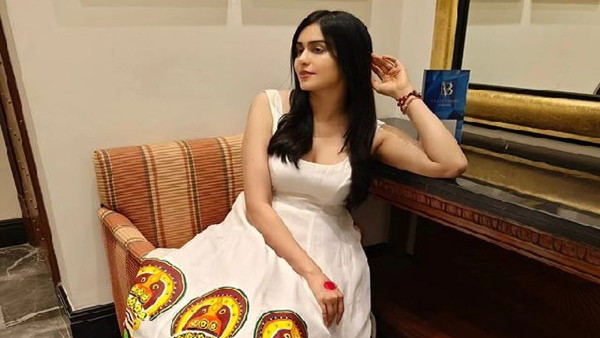 Adah Sharma Wears Fan-Made Dress at Awards Adah Sharma Wears Fan-Made Dress at Awards