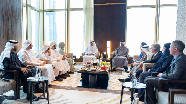 RAK Ruler Meets Emirati Students in Guangzhou