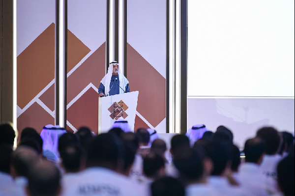 Nahyan bin Mubarak Celebrates National Service Graduates