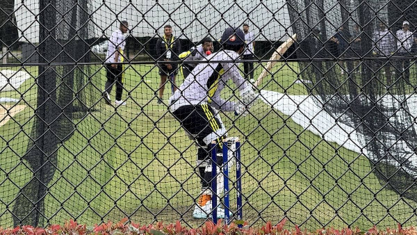 Gill Returns to Nets Before Adelaide Test Gill Returns to Nets Before Adelaide Test