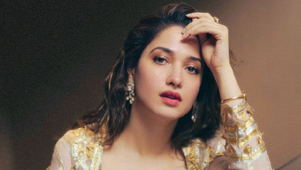 Tamannaah Bhatia Promotes Sikandar Ka Muqaddar Tamannaah Bhatia Promotes Sikandar Ka Muqaddar