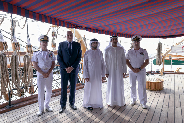 Hamdan bin Mohammed Meets Italian Defence Minister