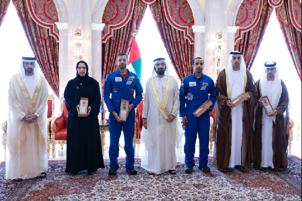 Emiratis Honoured for Contributions to UAE Space