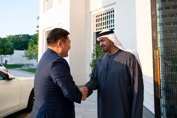 UAE and Mongolia Discuss Bilateral Relations