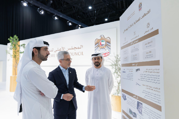 Hamdan bin Mohammed Leads Supreme Space Council Meeting