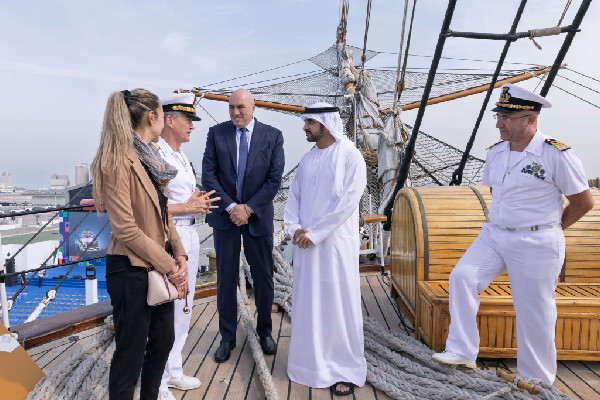 Hamdan bin Mohammed Meets Italian Defence Minister