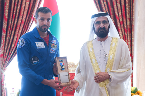 Emiratis Honoured for Contributions to UAE Space