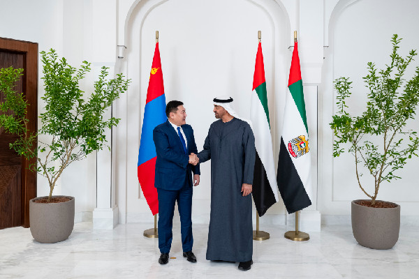 UAE and Mongolia Discuss Bilateral Relations