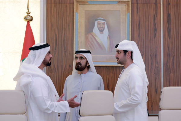 UAE Cabinet Reviews Global Competitiveness Reports