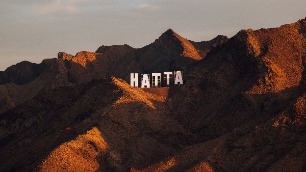Hatta Sign