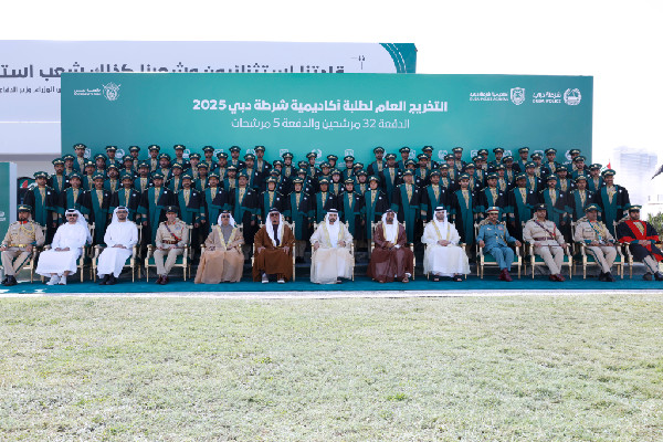 Hamdan bin Mohammed Attends Dubai Police Graduation
