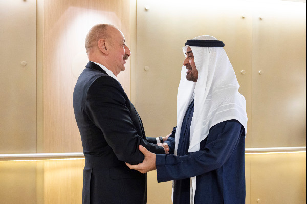 UAE and Azerbaijan Leaders Discuss Cooperation