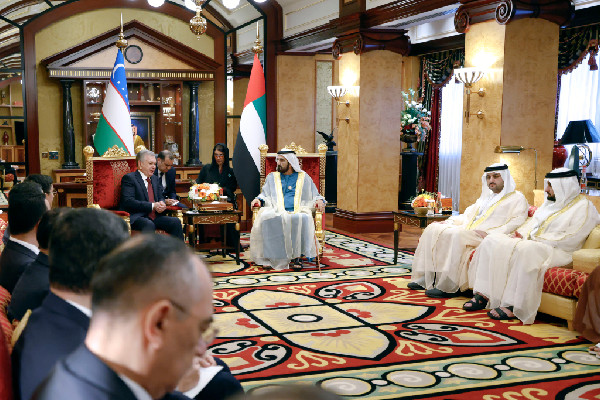UAE and Uzbekistan Leaders Discuss Cooperation