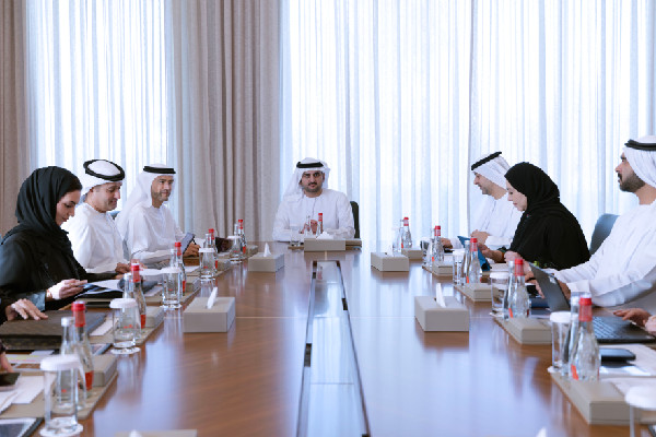 Maktoum bin Mohammed Reviews Finance Achievements