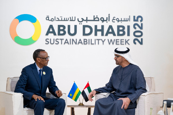 UAE President Meets Leaders at Sustainability Week