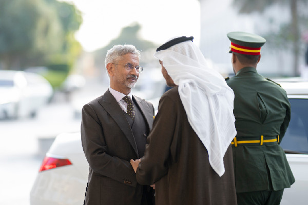 UAE President Meets Indian External Affairs Minister
