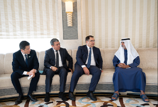 Nahyan bin Mubarak Meets Uzbek Delegation