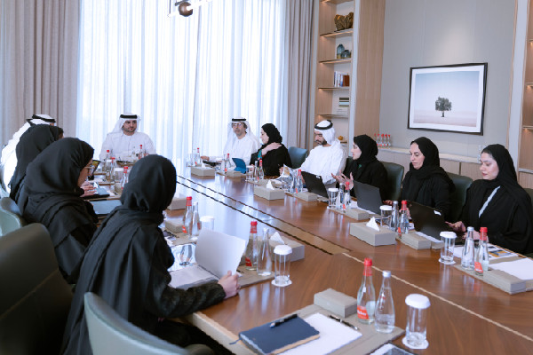 Maktoum bin Mohammed Reviews Finance Achievements