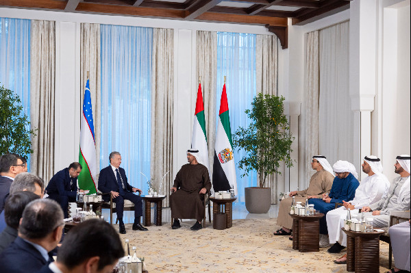 UAE and Uzbekistan Leaders Discuss Cooperation