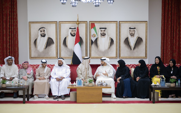 Hamdan bin Zayed Engages with Citizens and Festival Committee