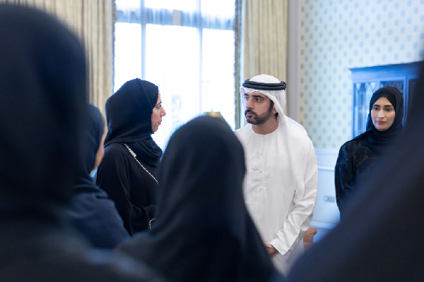Hamdan bin Mohammed Engages with Educators