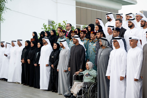 UAE President Awards Sheikh Hamdan bin Zayed