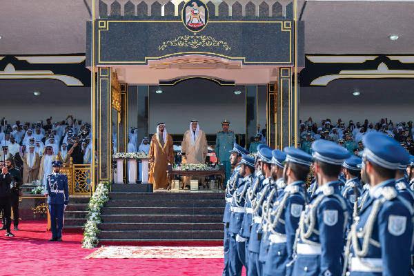 Khaled bin Mohamed Attends Police Graduation Ceremony