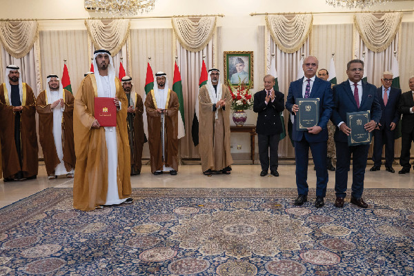 Strengthening UAE-Pakistan Bilateral Relations