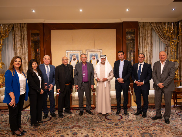 Nahyan bin Mubarak Meets Evangelical Leader