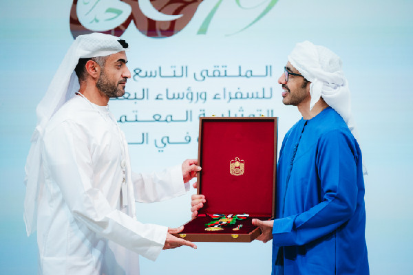 UAE President Awards Zayed II Medal to Ambassadors UAE President Awards Zayed II Medal to Ambassadors