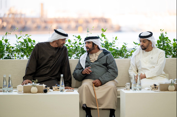 UAE President Hosts Ambassadors in Abu Dhabi