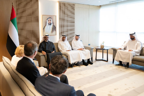 Khaled bin Mohamed Meets Cleveland Clinic Leaders