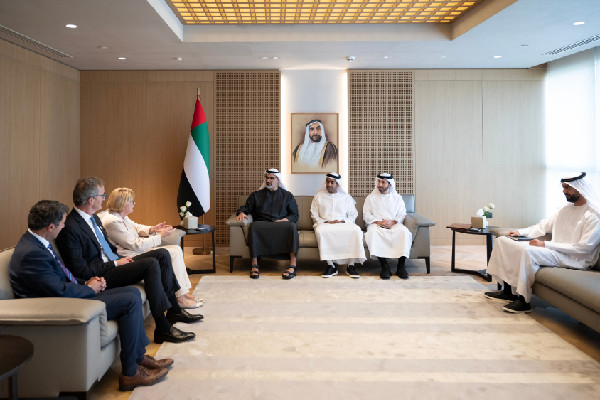 Khaled bin Mohamed Meets Cleveland Clinic Leaders