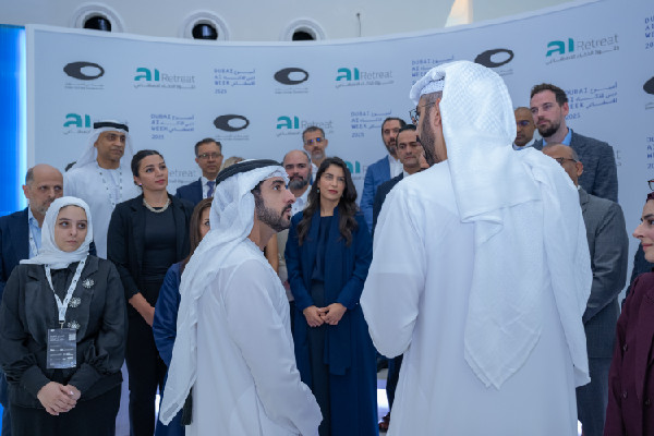 Hamdan bin Mohammed Meets Dubai AI Seal Recipients