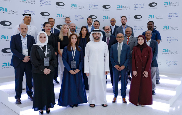 Hamdan bin Mohammed Meets Dubai AI Seal Recipients