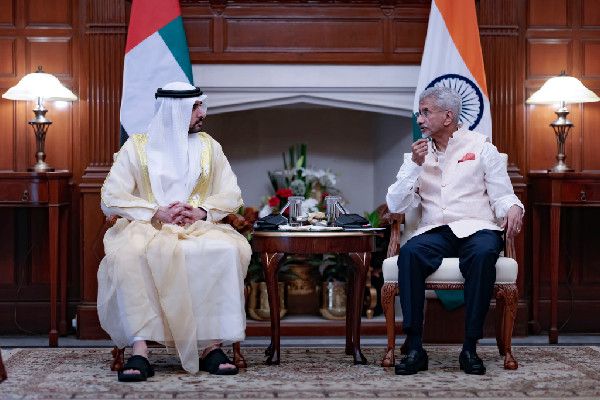Hamdan bin Mohammed Meets Indian External Affairs Minister