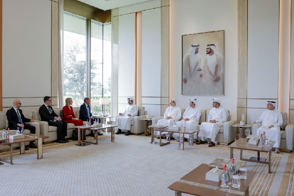 Maktoum bin Mohammed Meets Barclays CEO