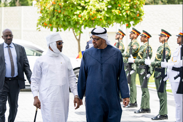 UAE and Chad Leaders Discuss Cooperation