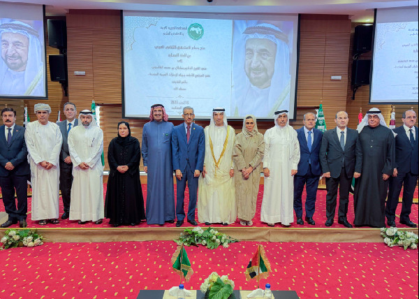Ruler of Sharjah Receives Arab Cultural Medal