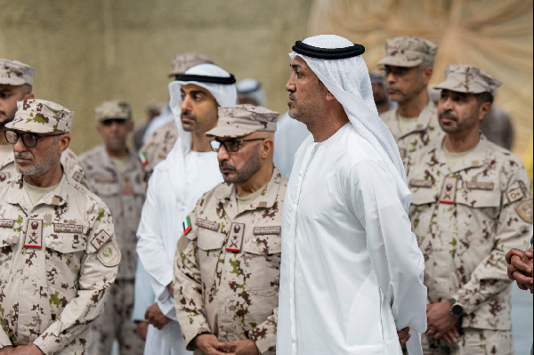 UAE President Visits Airborne Brigade Command