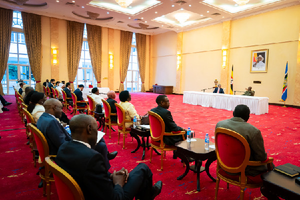 Uganda's President Meets Sheikh Abdullah bin Zayed