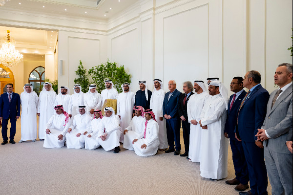 Winners of Poetry Competitions Honoured by Sheikh Mohamed