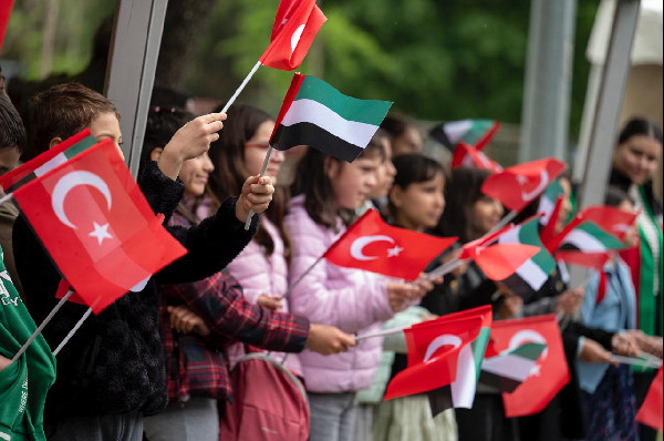 Fatima bint Mubarak Visits Children's Complex in Istanbul