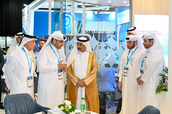 Hasher bin Maktoum Launches CABSAT in Dubai