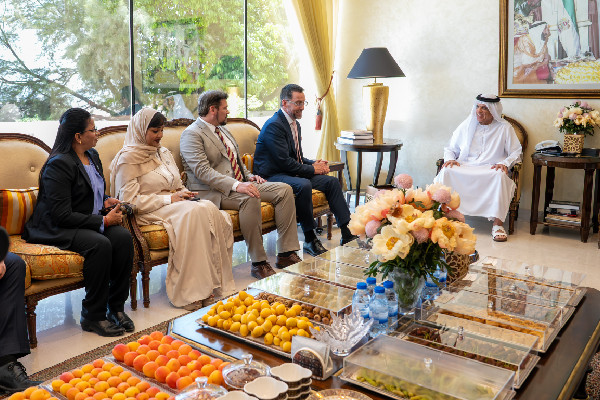 Saud bin Saqr Meets Canadian Consul-General