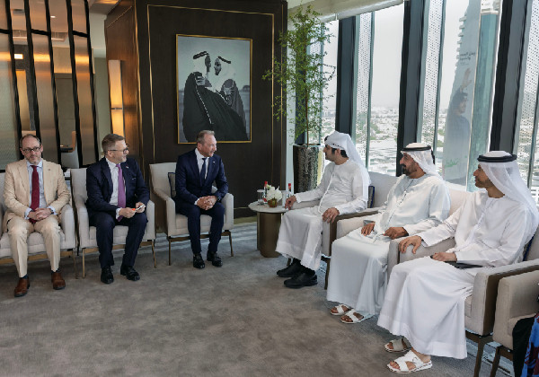 Maktoum bin Mohammed Meets Luxembourg Minister