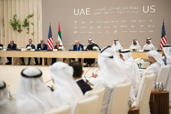 Crown Prince and President Discuss Economic Ties