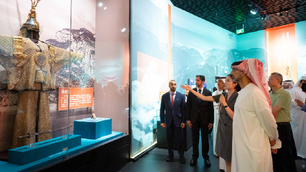 Ammar bin Humaid Visits Chongqing Exhibition