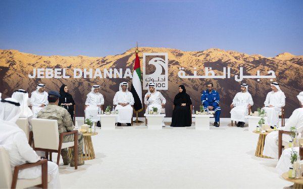 Hamdan bin Zayed Visits ADNOC in Jebel Dhanna